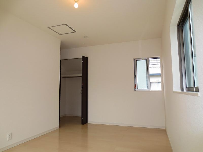 Non-living room. Building 2