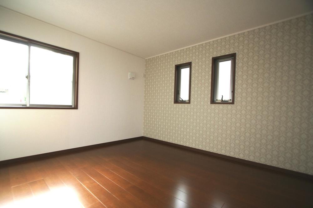 Non-living room. Local (11 May 2013) Shooting