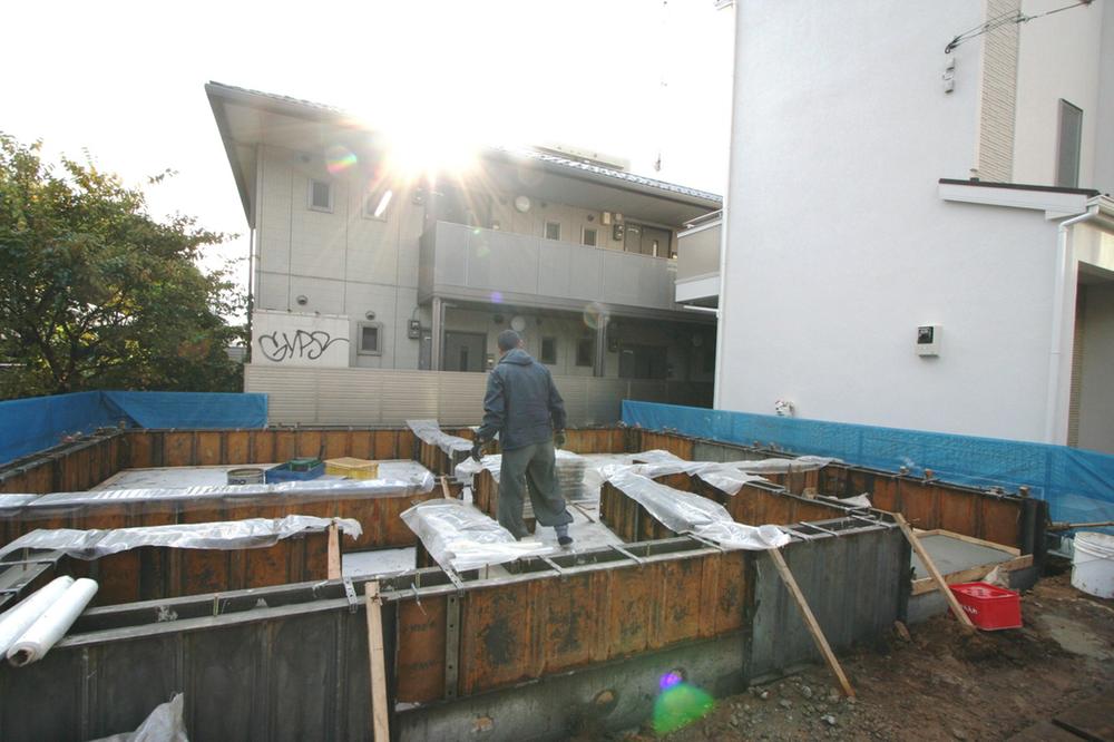 Local appearance photo. Local (11 May 2013) Shooting