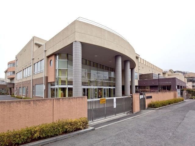 Other. Kawasaki Municipal Kakio Elementary School Distance 860m