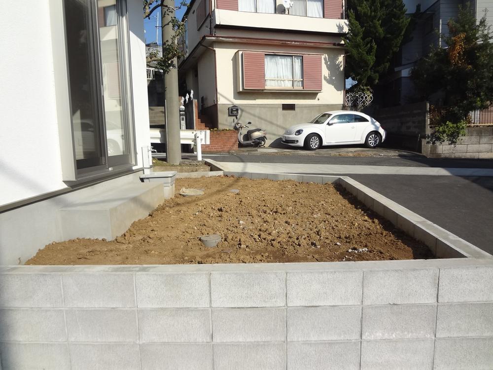 Other. The garden is a space. 2013 December 2 morning shooting