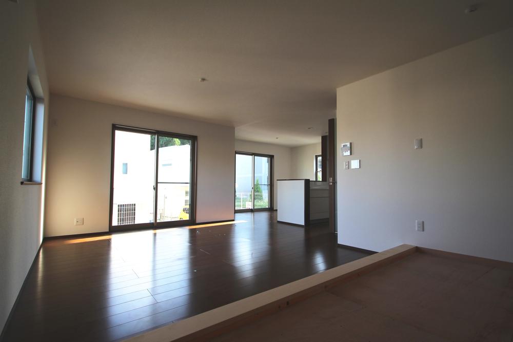 Living. Local (September 2013) Shooting