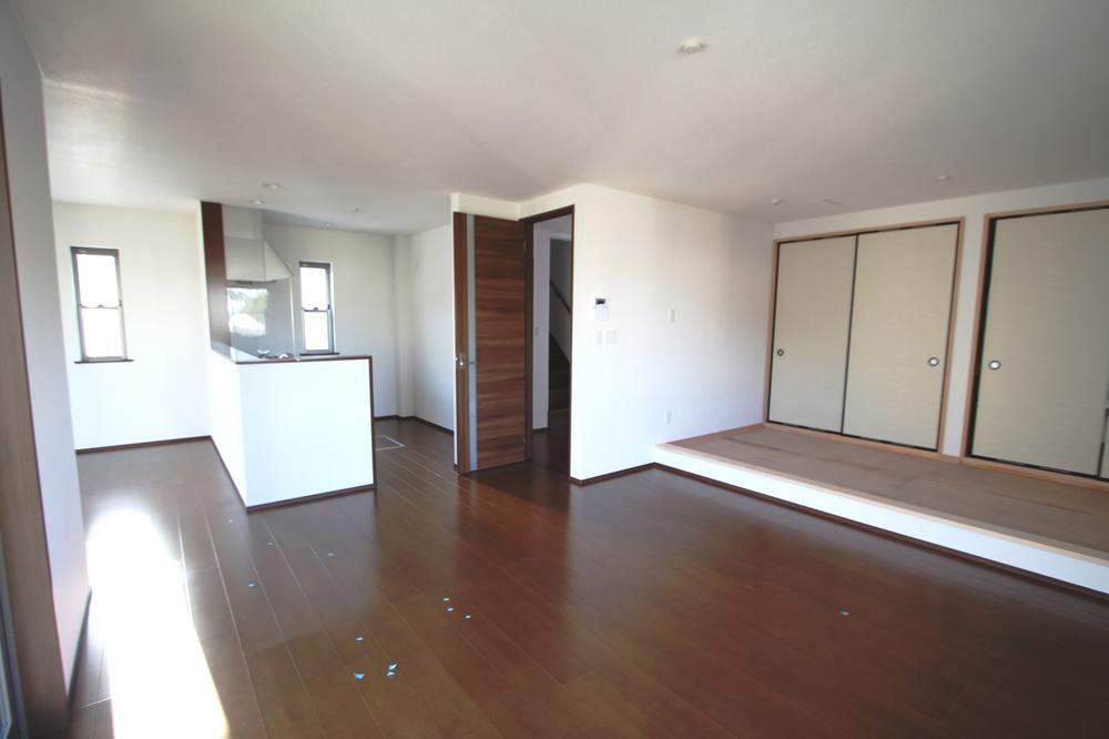 Living. Local (September 2013) Shooting