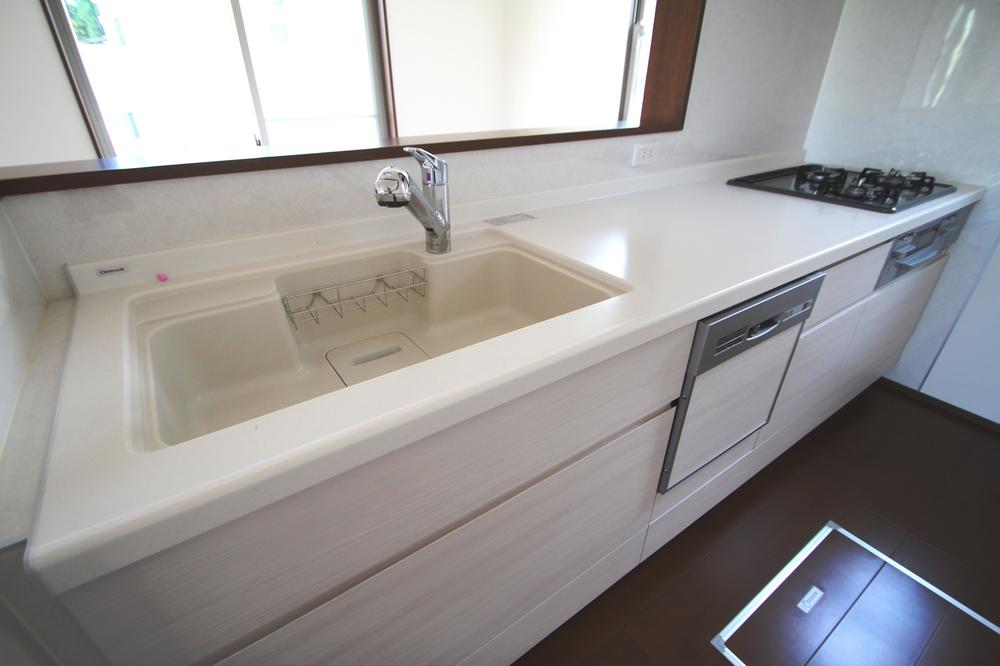 Kitchen. Local (September 2013) Shooting