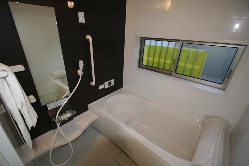 Bathroom. Indoor (11 May 2013) Shooting