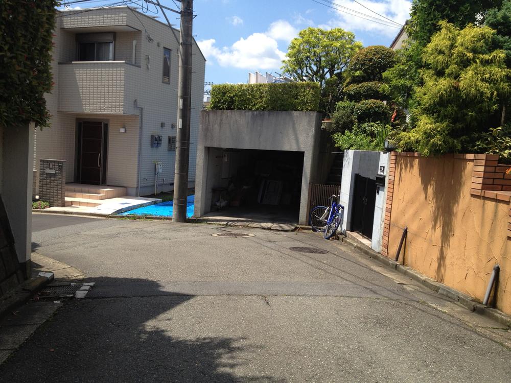 Local photos, including front road. Local (June 2013) Shooting