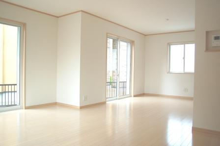 Same specifications photos (living)