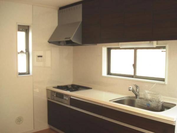 Same specifications photo (kitchen)
