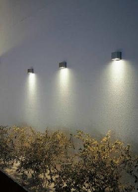 Same specifications photos (appearance). Entrance approach outer wall spotlight