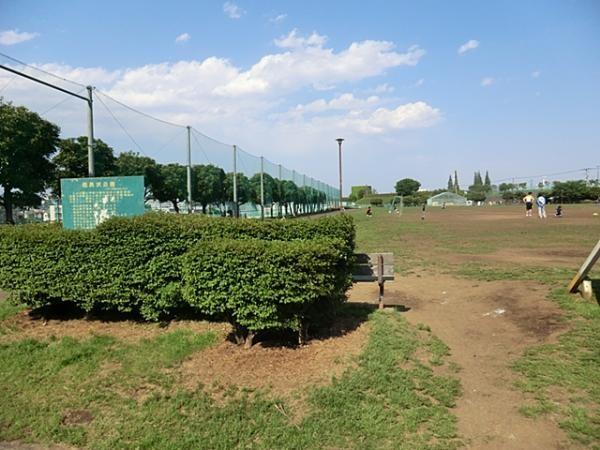 park. 1030m to the west Nagasawa Park