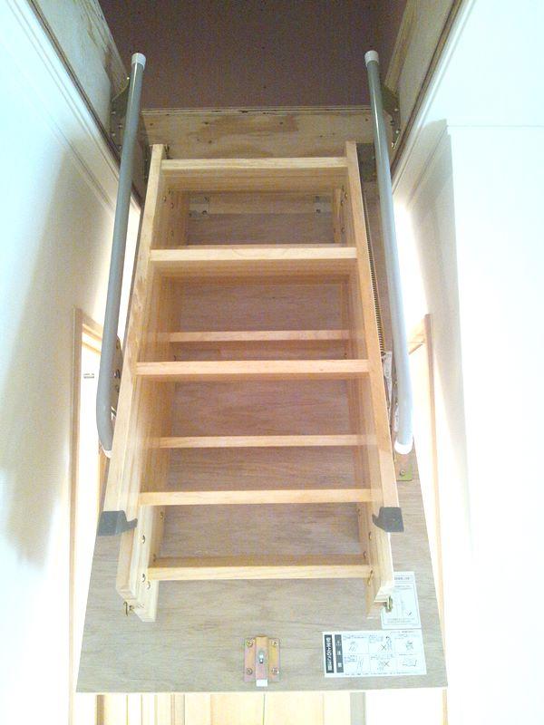 Receipt. 7 Building room photo, We also set up the attic housed in 2 upstairs part.