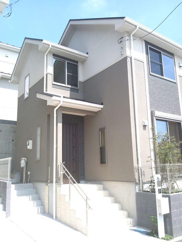 Local appearance photo. 6 Building Exterior Photos!