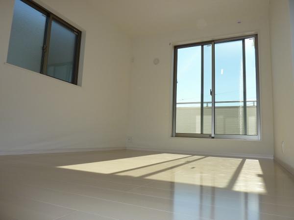 Same specifications photos (living)