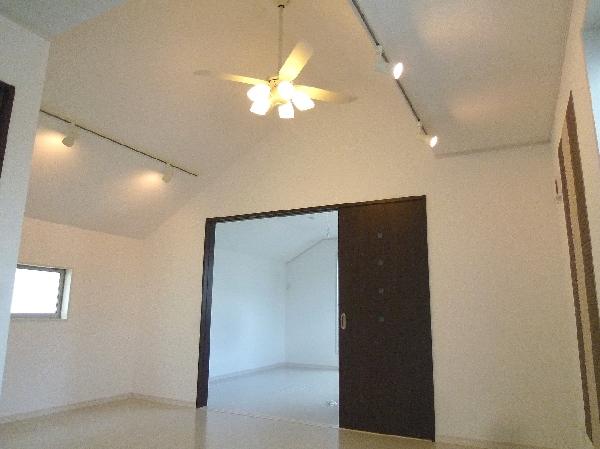 Living. Detached interior introspection Pictures - Living LDK4