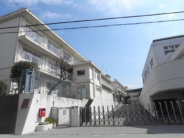 Primary school. East Kakio 10m to 10m east Kakio elementary school to elementary school