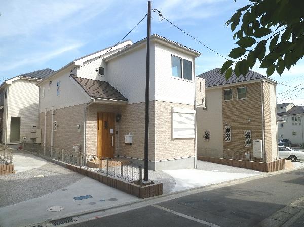 Local appearance photo. The entire photo