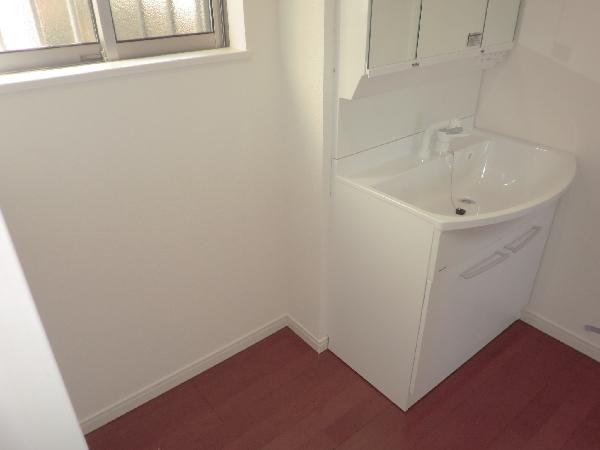 Wash basin, toilet. bathroom