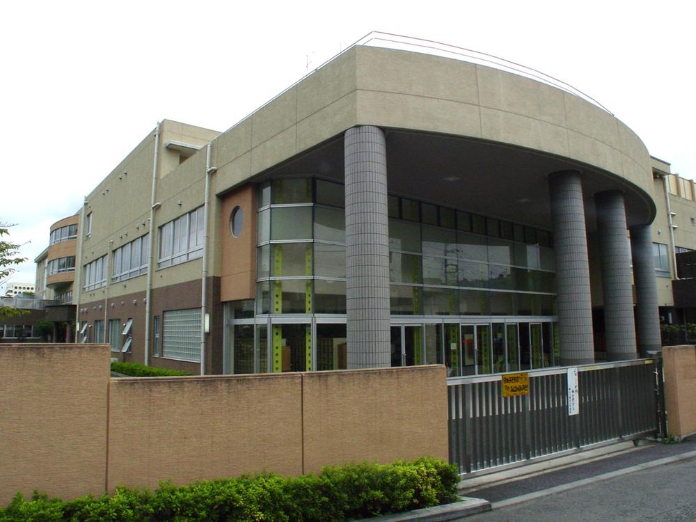 Primary school. Kakio until elementary school 1100m