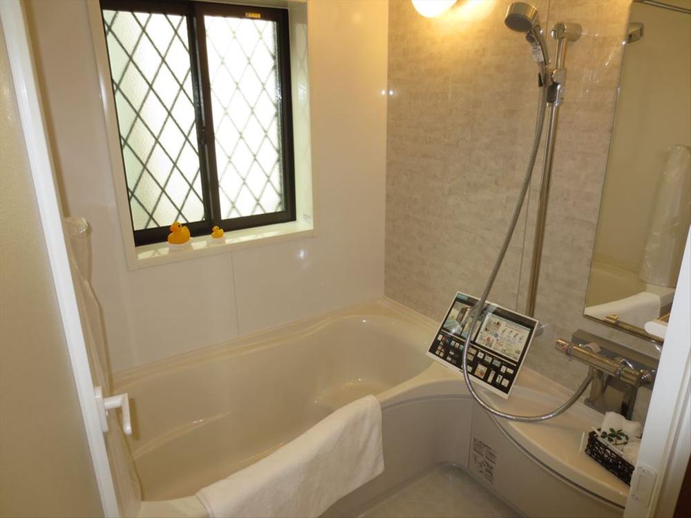 Bathroom. 3 Building Hitotsubo type unit bus, Bathroom with heating dryer