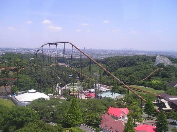 park. 1300m to Yomiuri Land