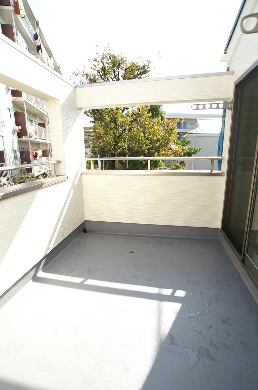 Balcony. Local (11 May 2013) Shooting