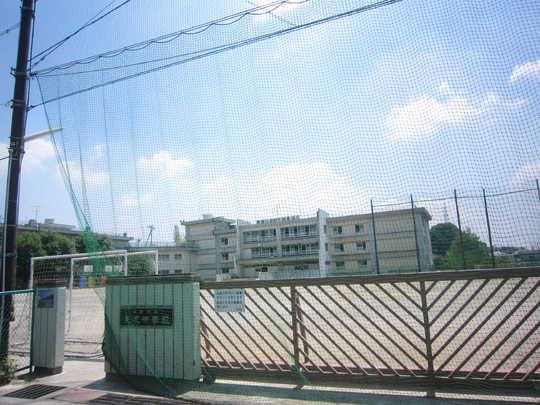 Other. Nagasawa junior high school 7 minutes walk (about 570m)