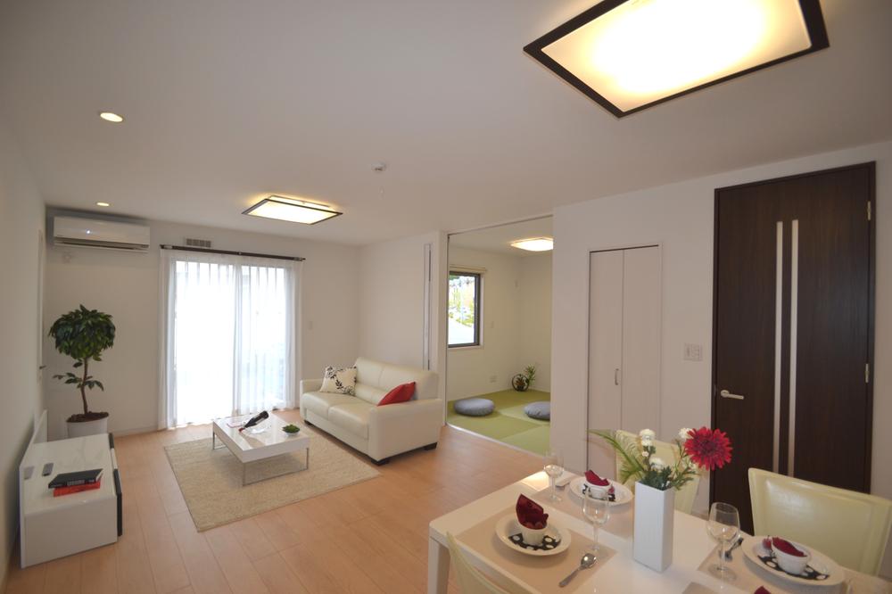 Living. Indoor (April 2013) Shooting