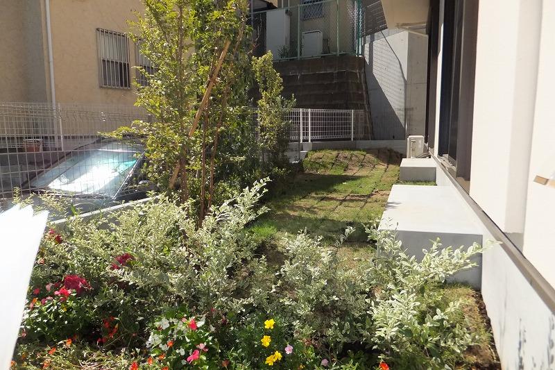 Local appearance photo. Local (09 May 2013) Shooting