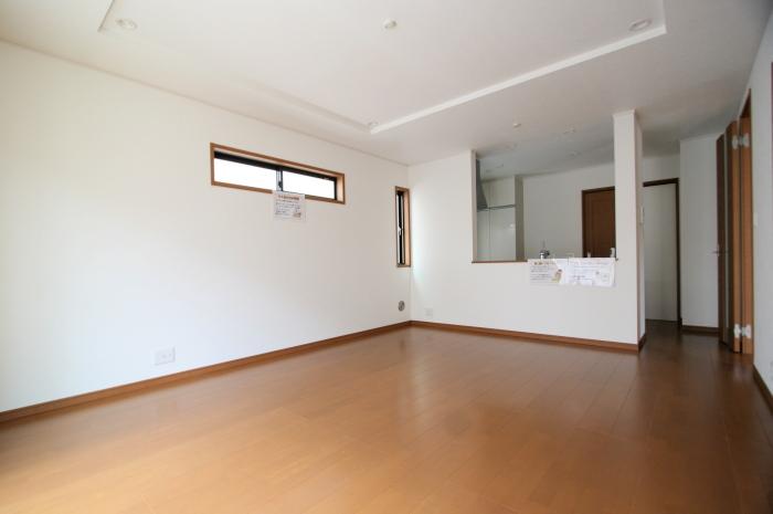 Living. Pledge LDK15.8 (5 Building)