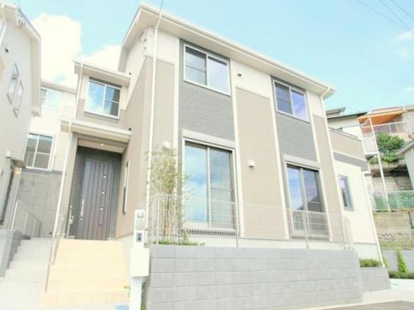 Local appearance photo. "Yurikeoka" is the station 14 mins (6 Building appearance)