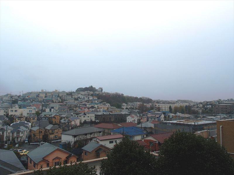 View photos from the dwelling unit. View from the site (December 2013) Shooting