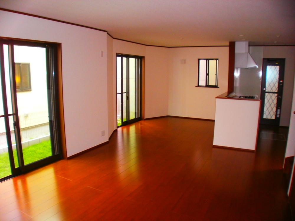 Living. Indoor (September 2013) Shooting