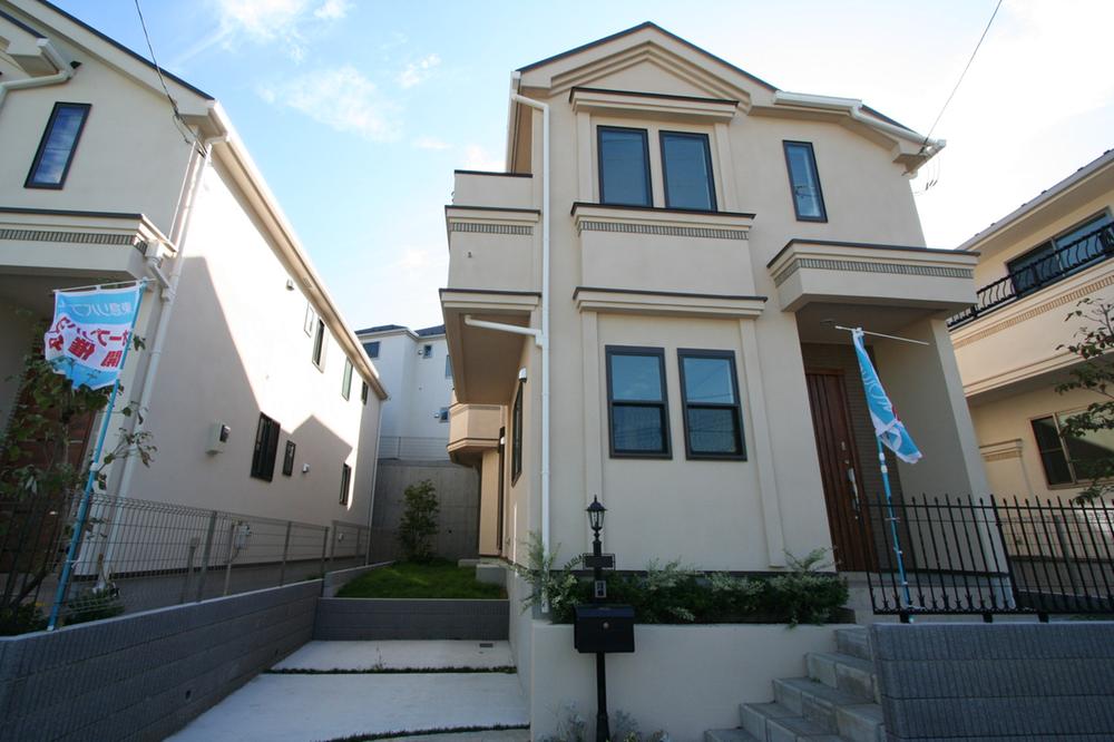 Parking lot. Local (September 2013) Shooting