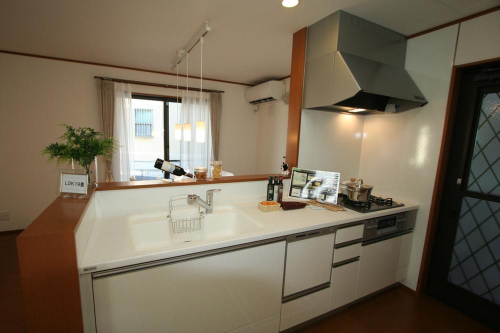 Kitchen. Indoor (September 2013) Shooting