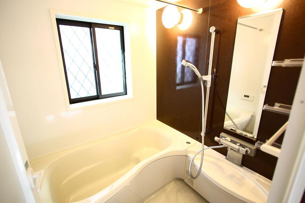 Bathroom. 7 Building bathroom