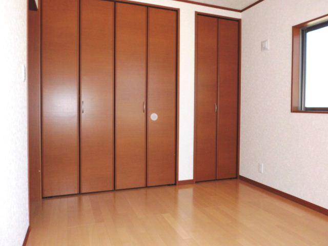 Same specifications photos (Other introspection). Same specifications