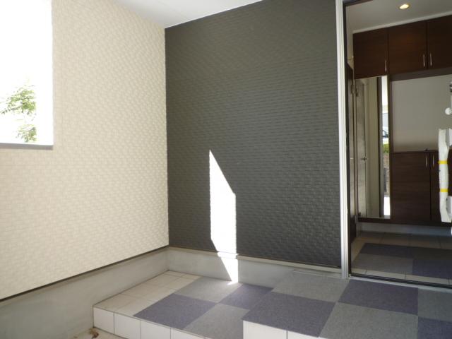 Other local. Approach to each building entrance also relaxed