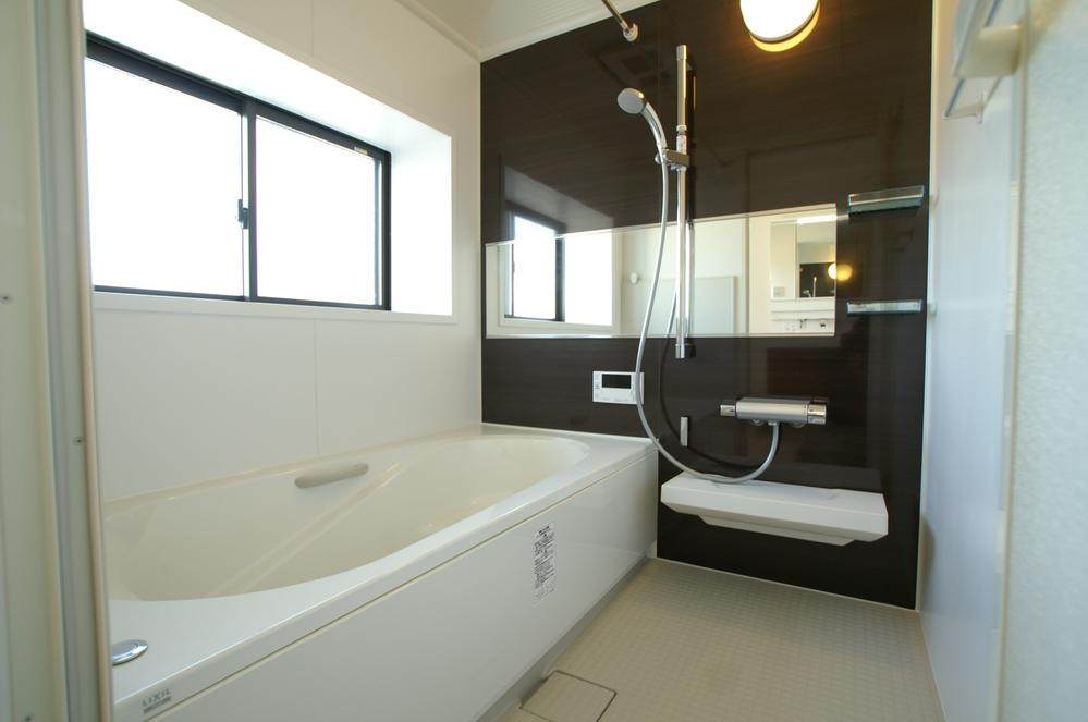 Bathroom. Indoor (11 May 2013) Shooting