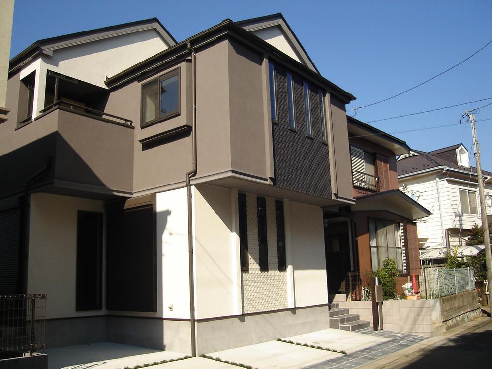 Local appearance photo. Local (11 May 2013) Shooting