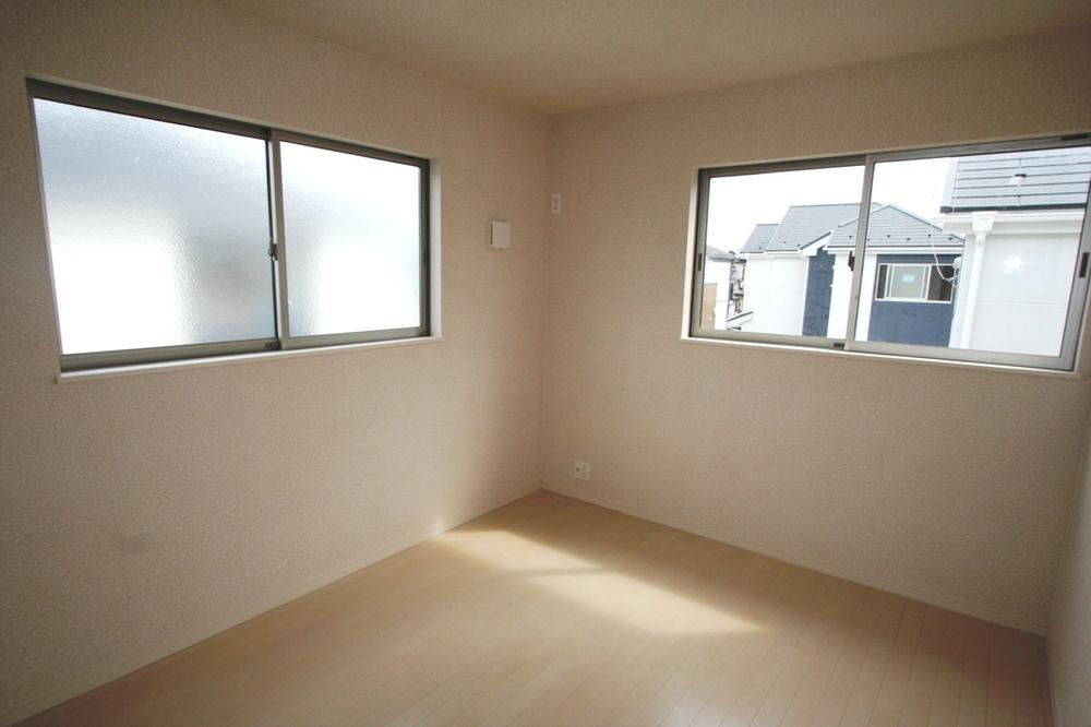 Non-living room. Local (July 2013) Shooting