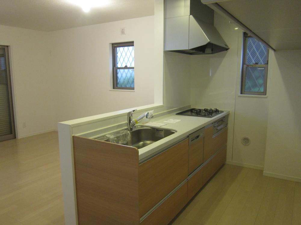 Same specifications photo (kitchen)