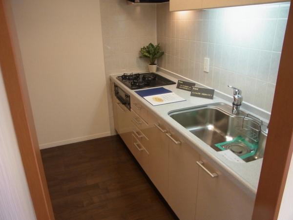 Kitchen. Easy-to-use system Kitchen