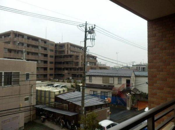 View photos from the dwelling unit. I There is a feeling of opening