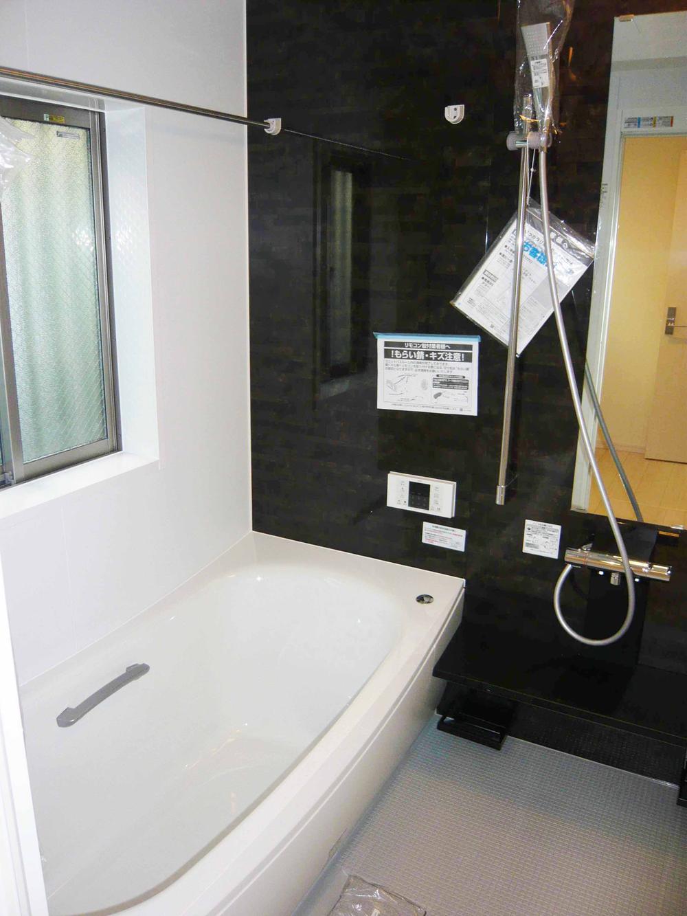 Bathroom. Indoor (12 May 2013) Shooting