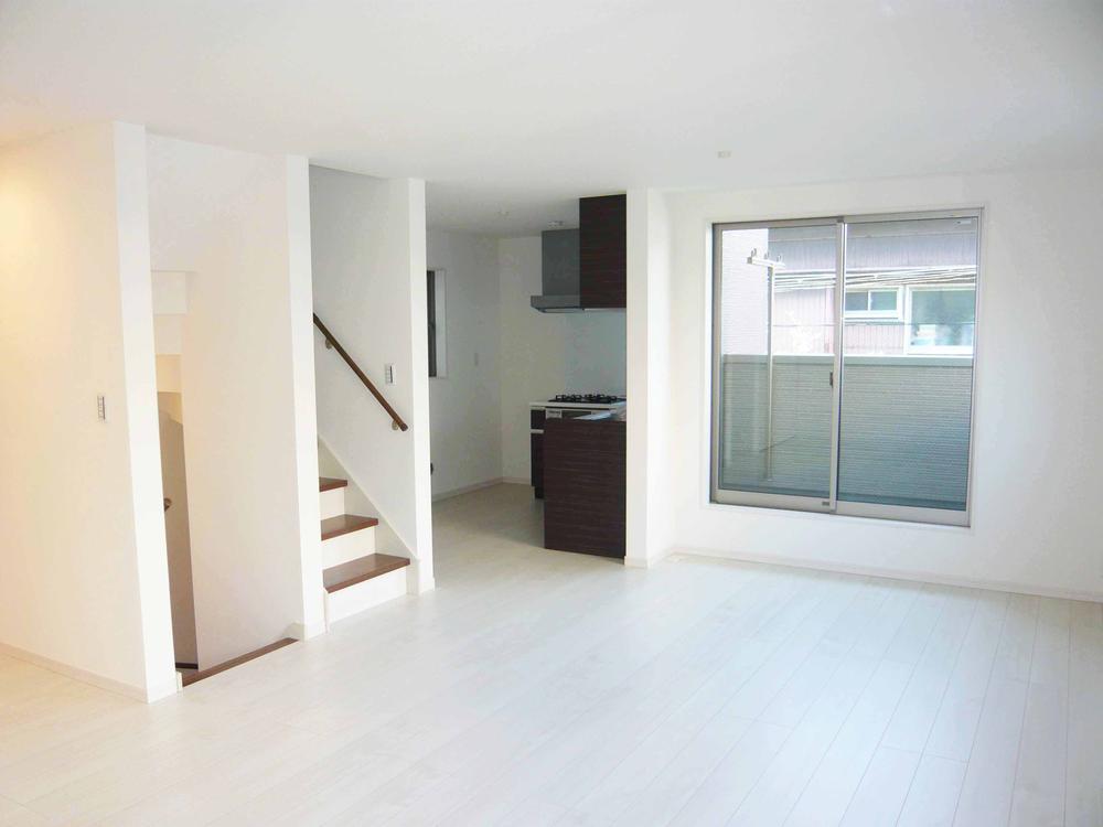 Living. Indoor (12 May 2013) Shooting