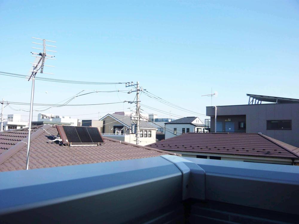 View photos from the dwelling unit. View from the site (December 2013) Shooting