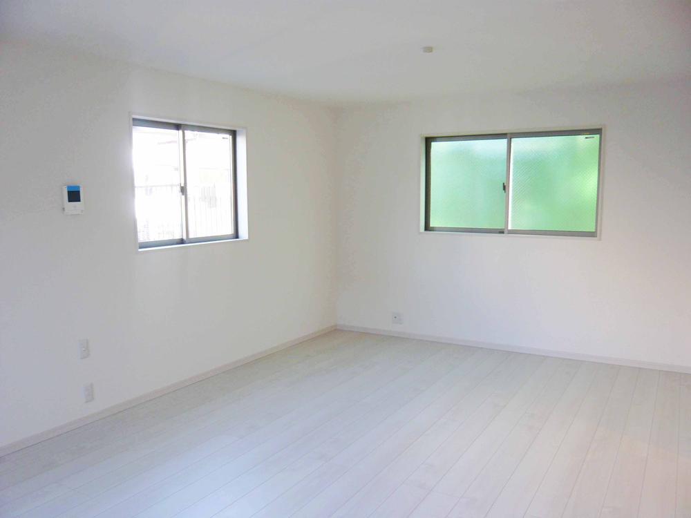 Living. Indoor (12 May 2013) Shooting