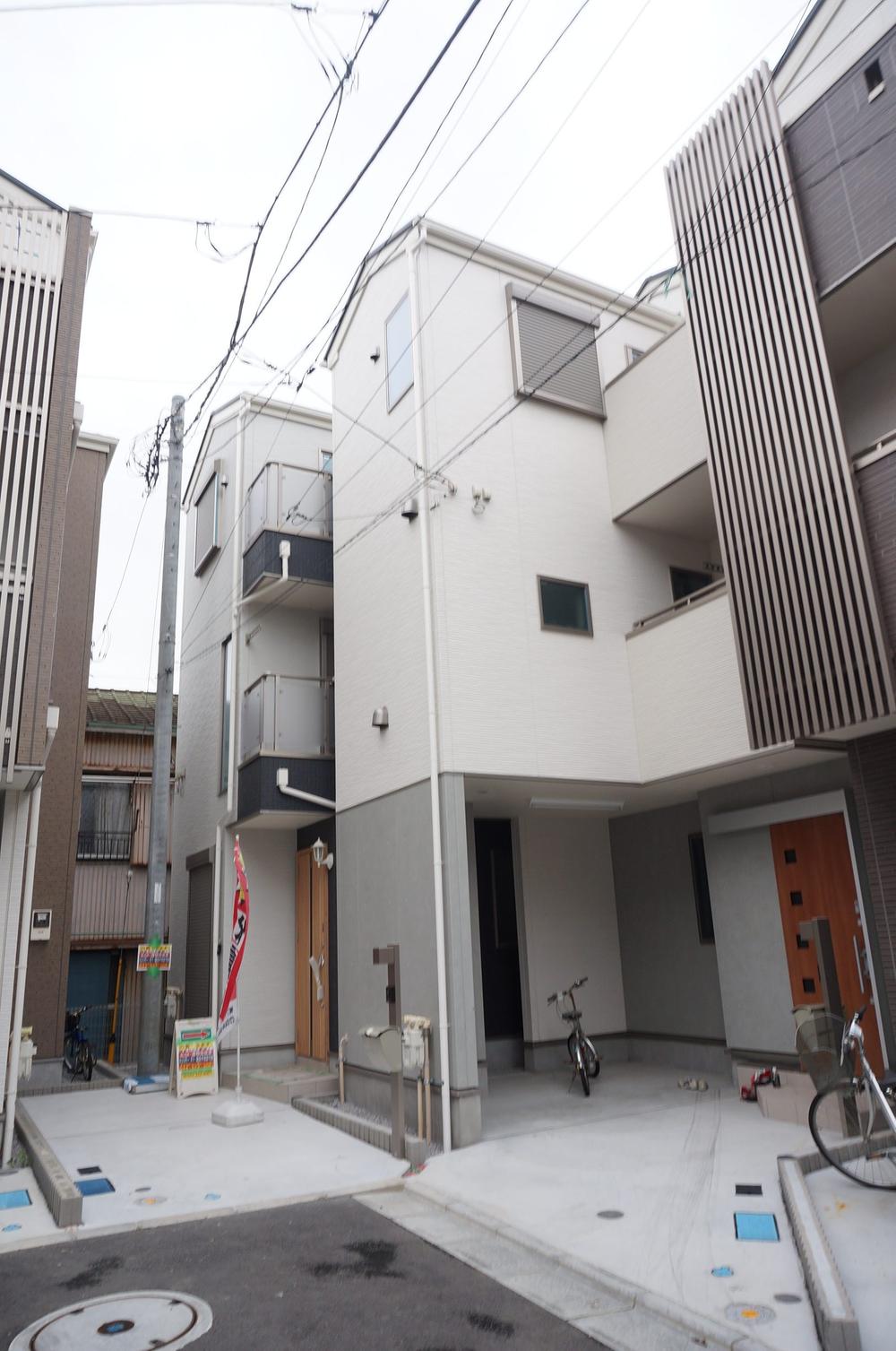 Local appearance photo