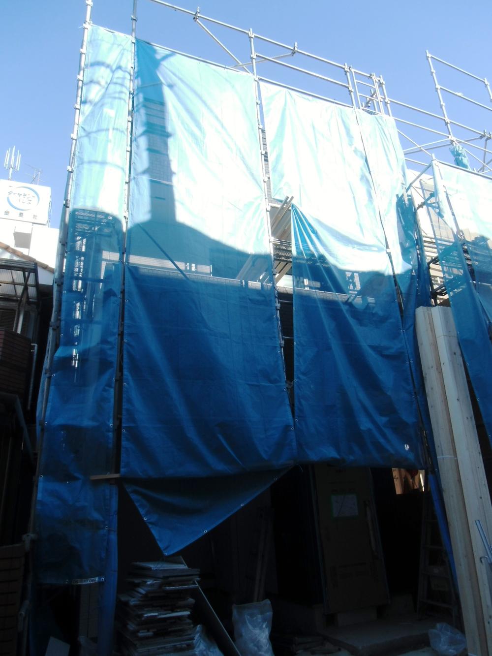 Local appearance photo. Local (12 May 2013) Shooting