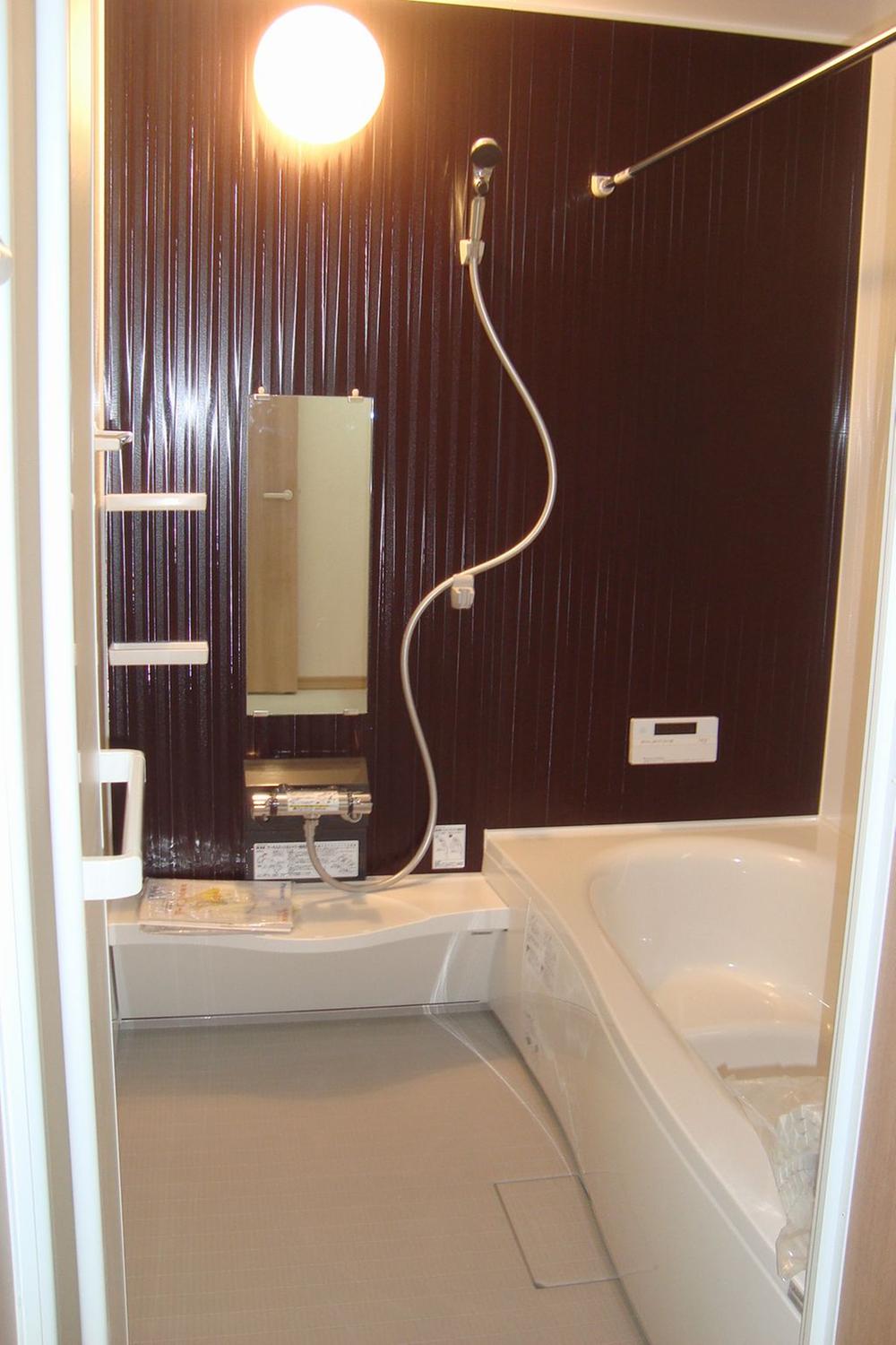 Bathroom. The unit bus there is a window.